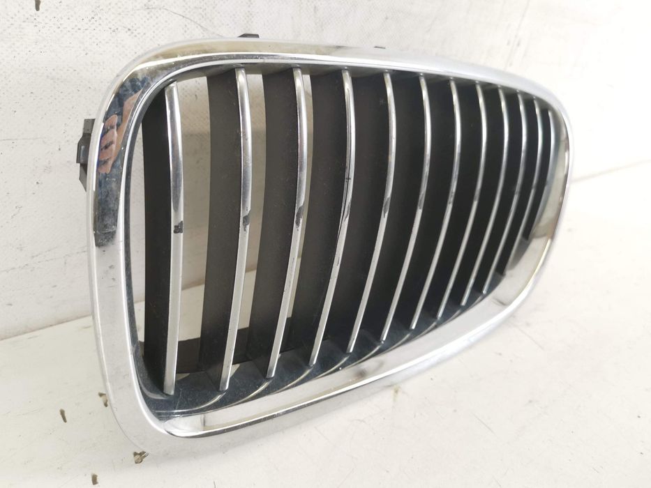 БМВ Серия 5 / BMW Seria 5 [ - ] Оригинална радиаторна решетка (ляв кра