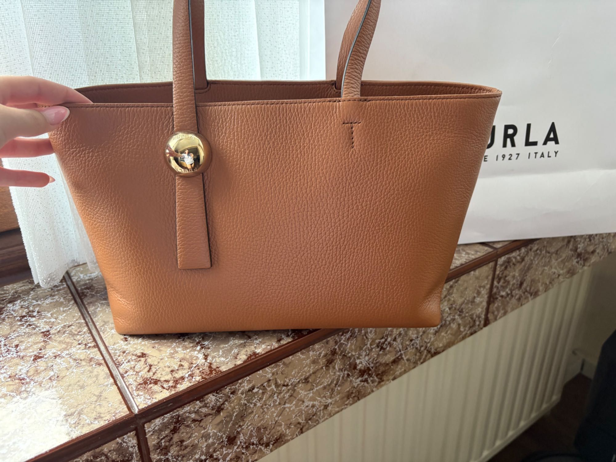 Чанта на Furla оригинална