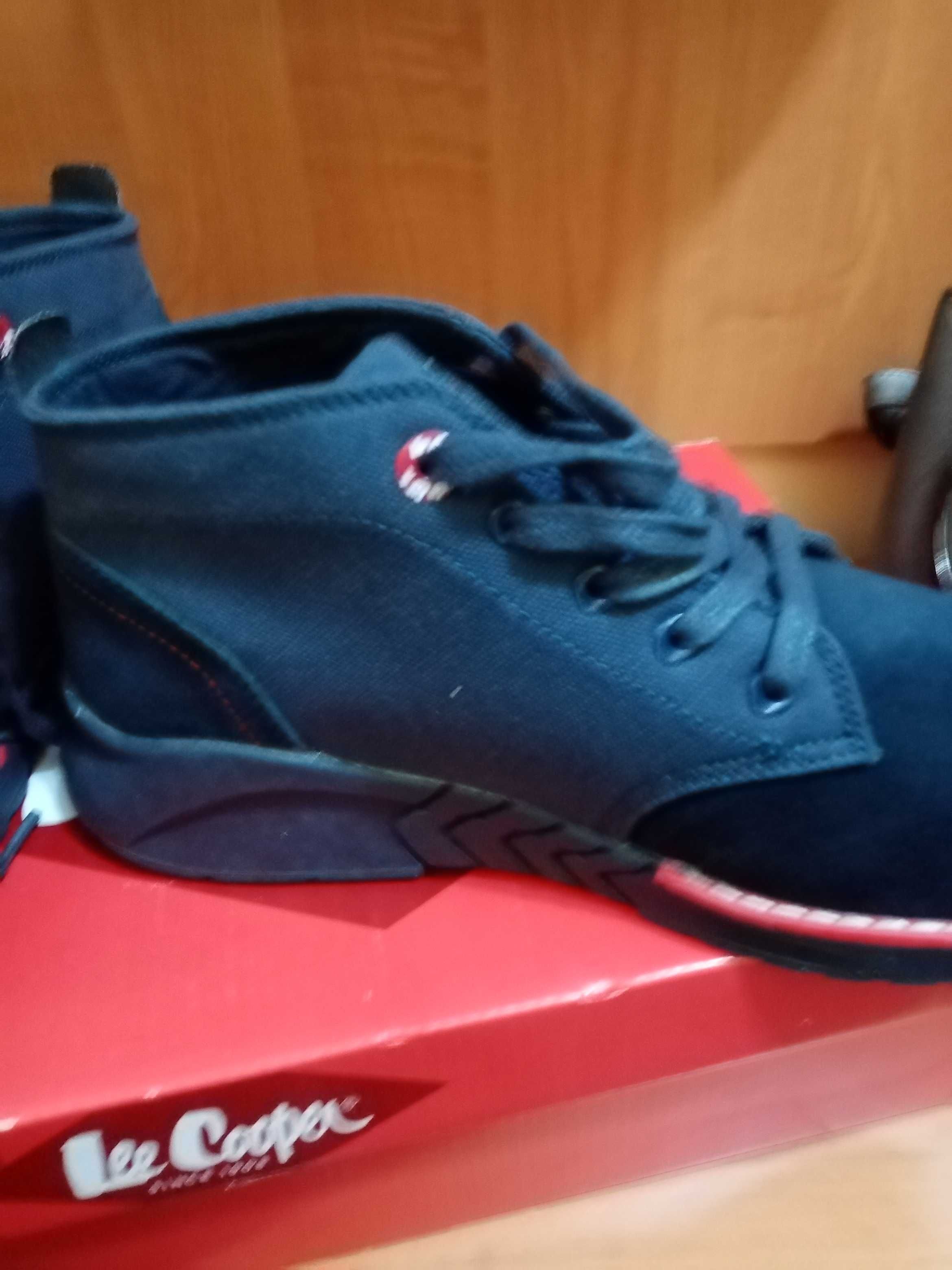 Мъжки обувки Lee Cooper