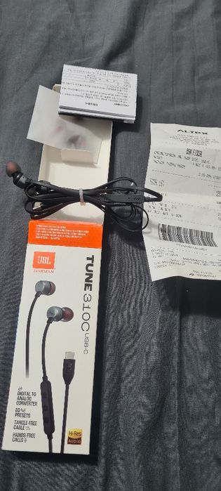 Casti cu fir JBL