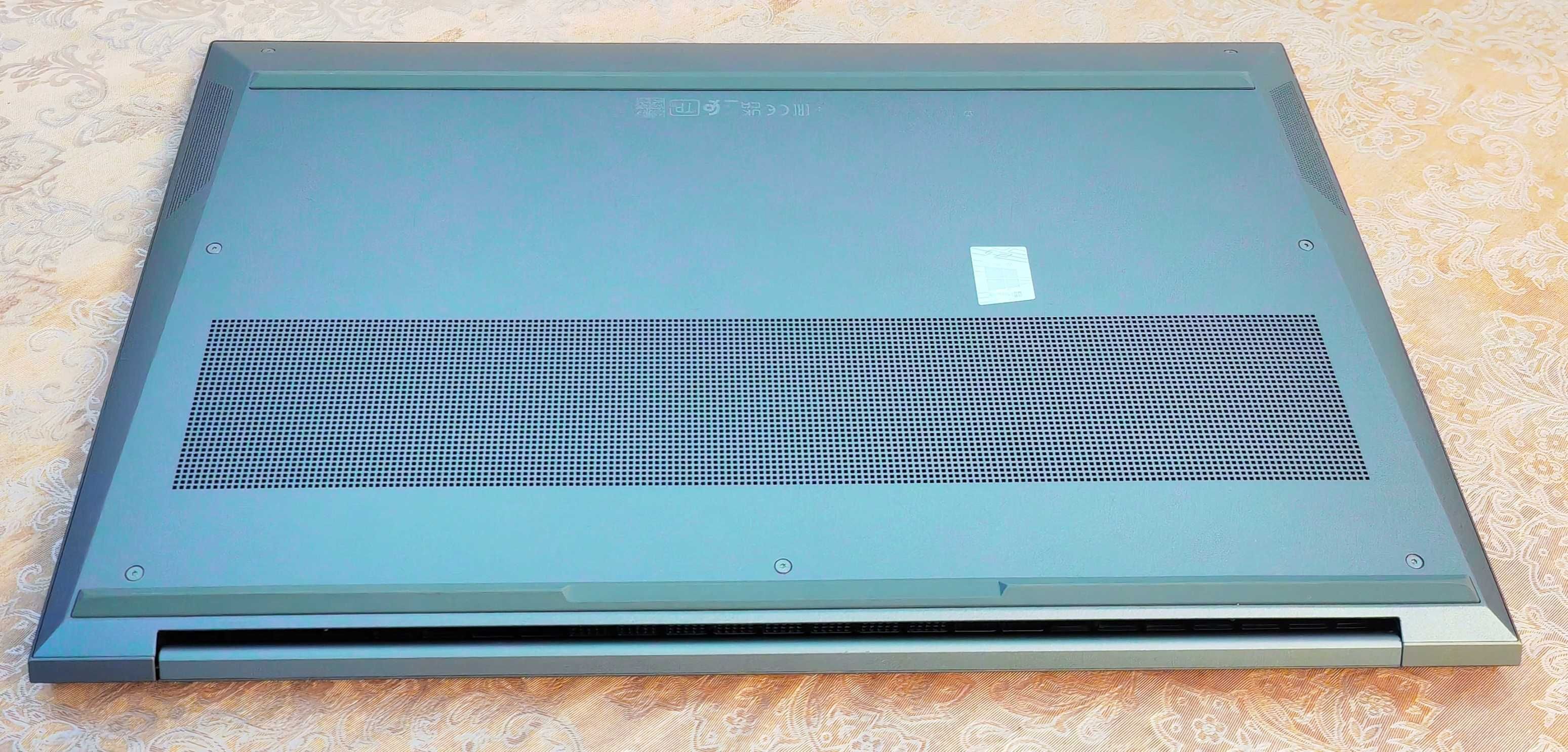 HP ZBook Studio 15 G8/Core i7-11800H/32GB RAM/512GB SSD/Quadro T1200