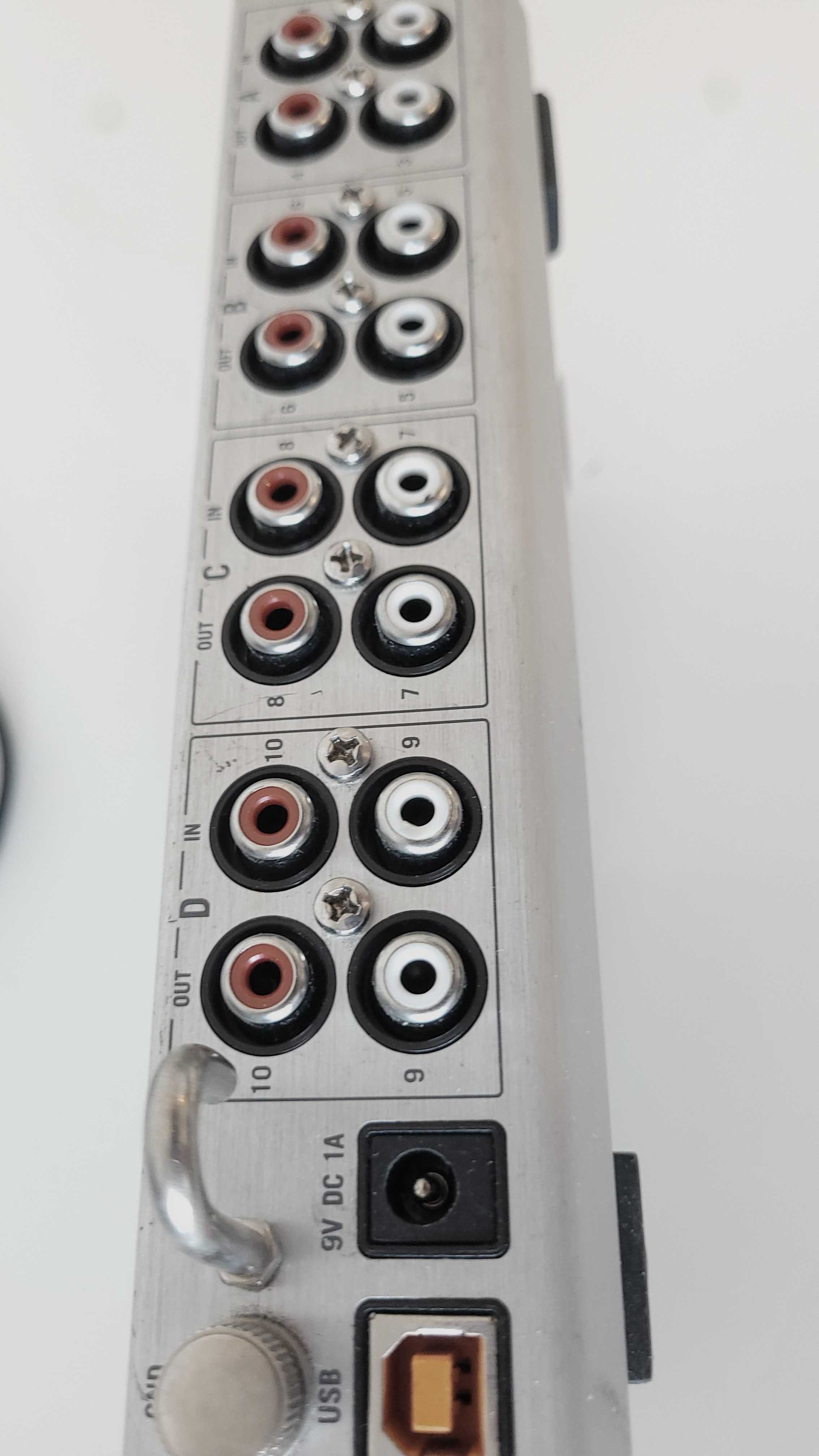 Native instruments NI traktor audio 10 , Външна звукова карта