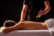 Masaj terapeutic & recuperare – Fizioterapie prin terapie manuală