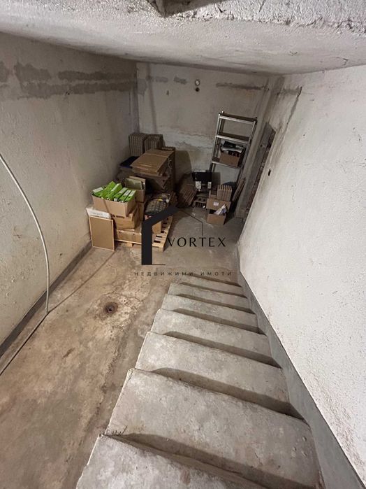 Продава се Магазин в с. Веринско, Област София-област - 521 кв.м за 327 €/кв.м - Снимка #15