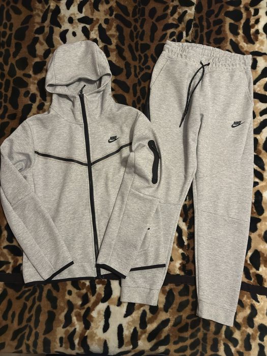Compleu Nike Tech Fleece