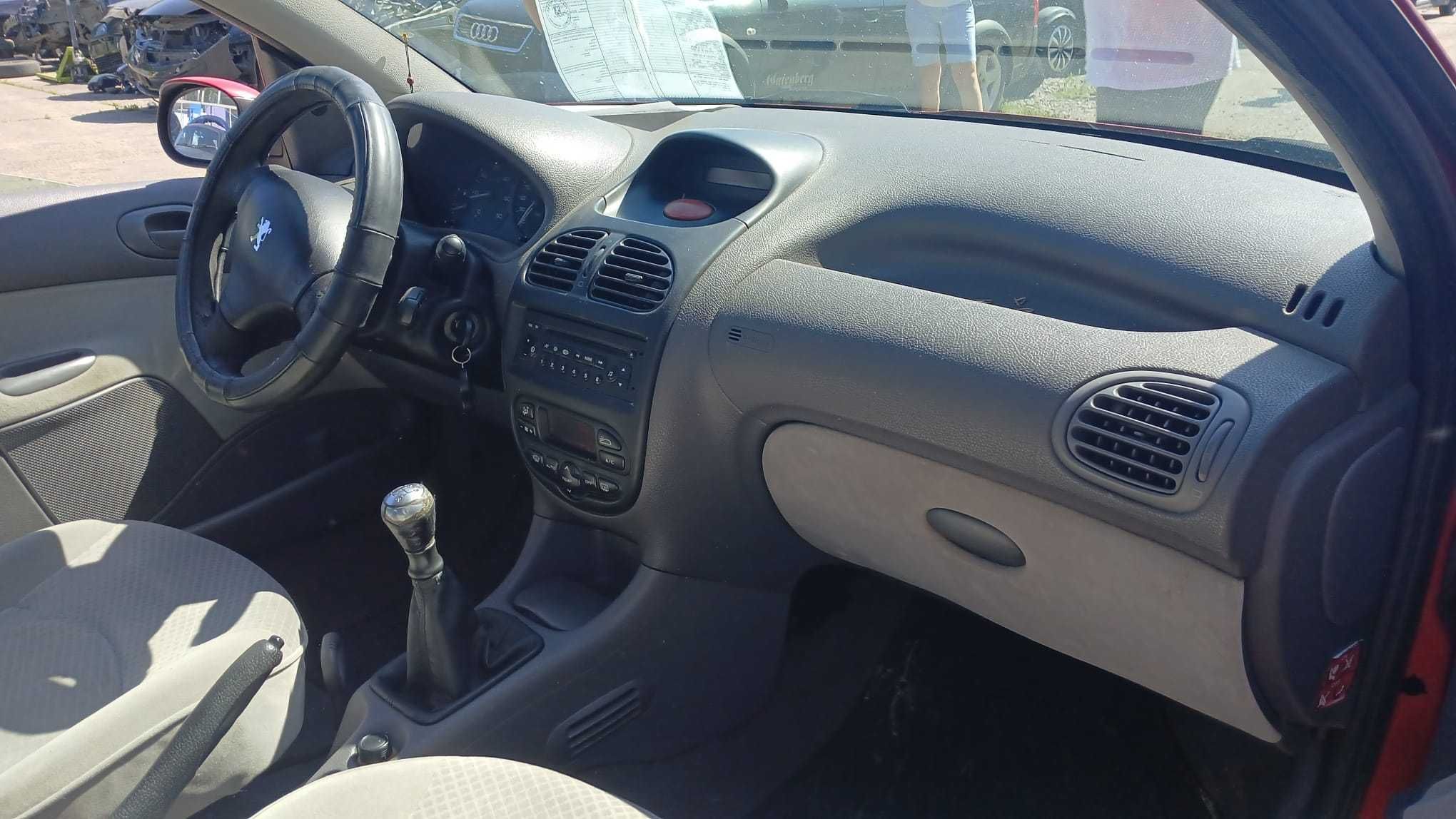 Dezmembrez Peugeot 206 - 1.4 HDI DIN 2003 - 8HX