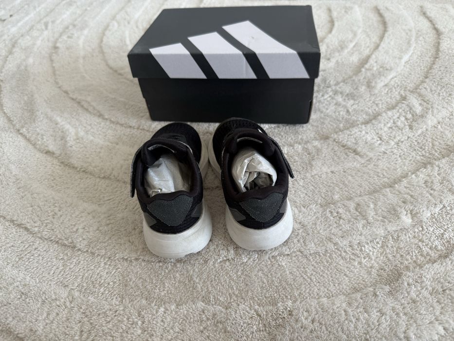 Детски маратонки adidas 24 номер