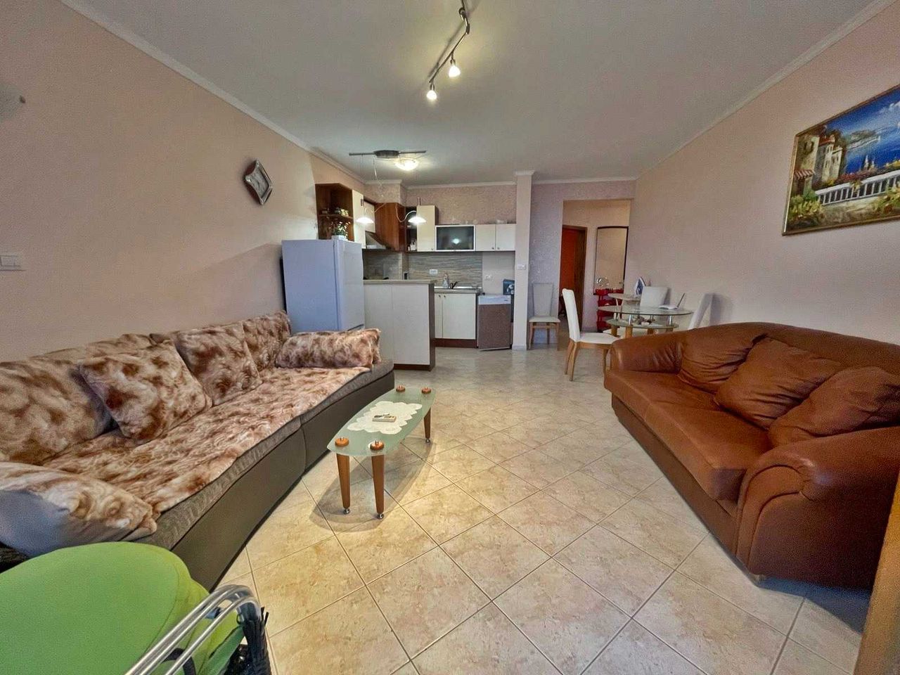 Продава се Двустаен апартамент в Свети Влас - 77 кв.м за 1455 €/кв.м - Снимка #1