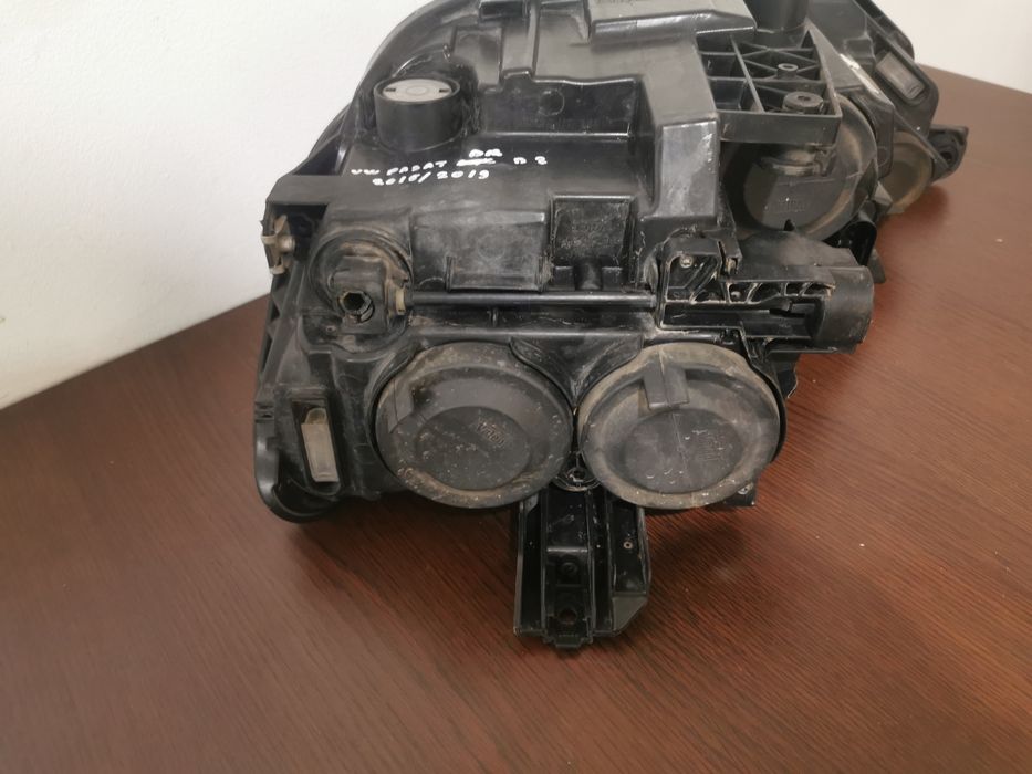 Far dreapta vw pasat an 2015/2019