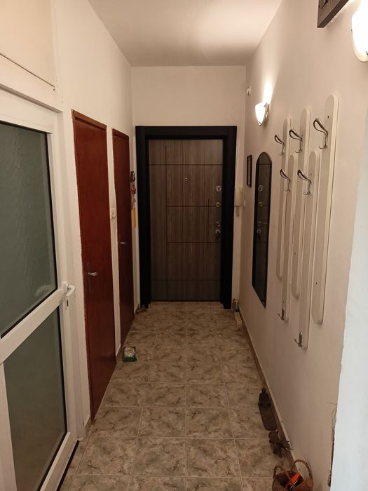 Продава се Тристаен апартамент в Варна, Цветен квартал - 70 кв.м за 2286 €/кв.м - Снимка #11