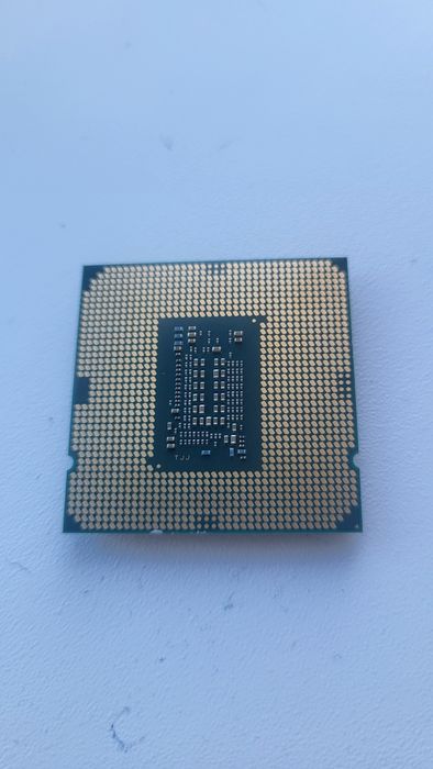 Процессор i3-10100f