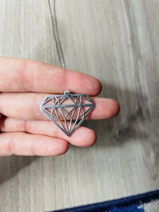 Lant de argint pandant in forma de diamant
