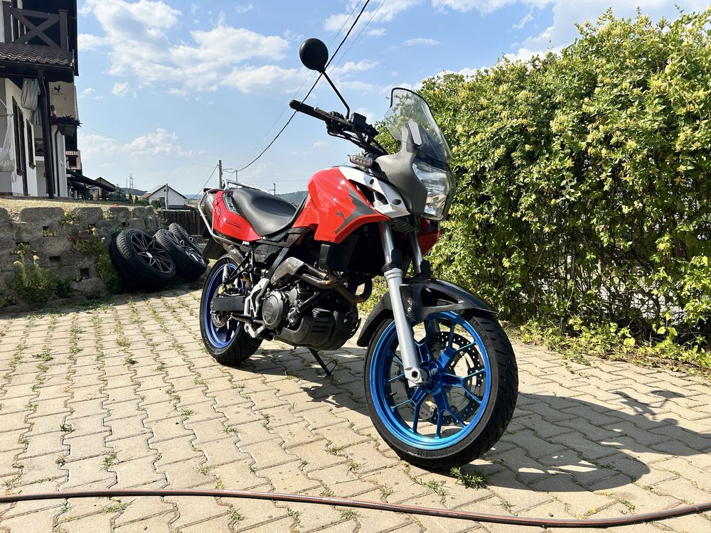 Aprilia Pegaso 660 Strada