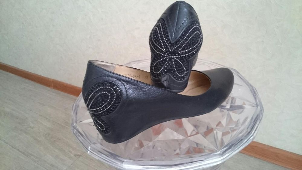 Туфли женские Цвет черный
