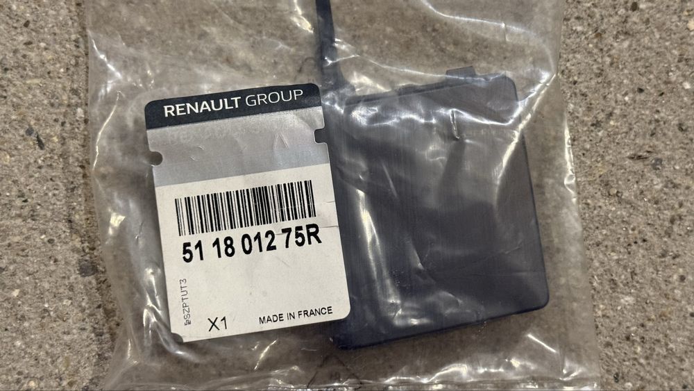 Оригинална капачка предна броня на Renault Scenic III