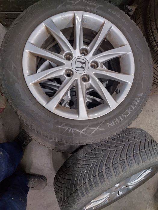 Vând jante de honda civic