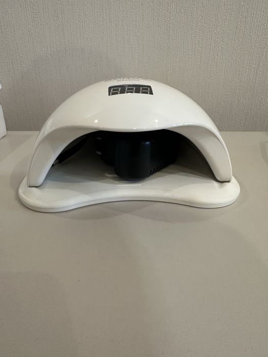 UV лампа за гел лак