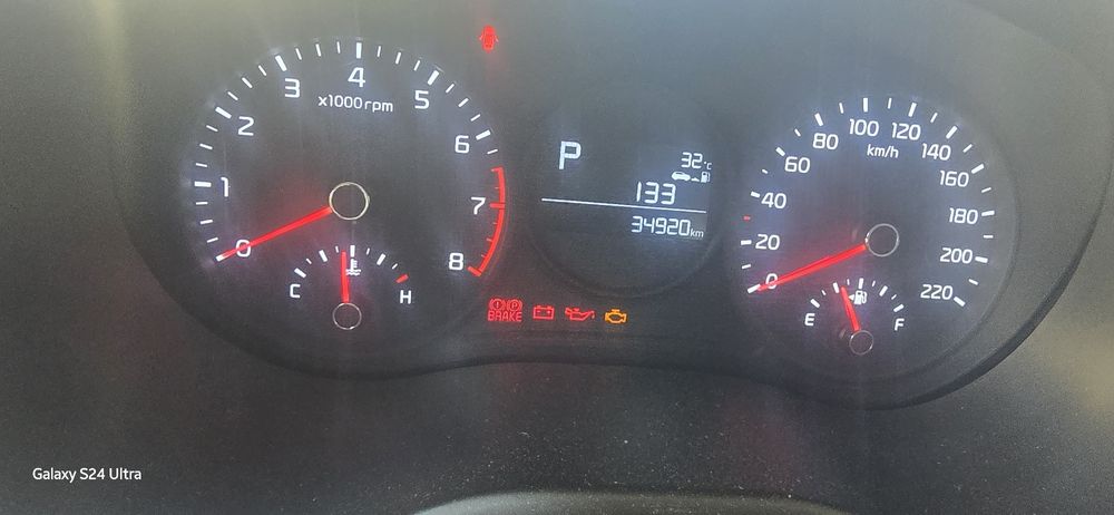 Kia  2023                  .