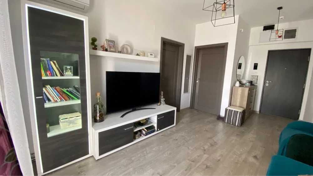 Vand apartament central Luceafarul cu vedere spre centru -gradina zoo