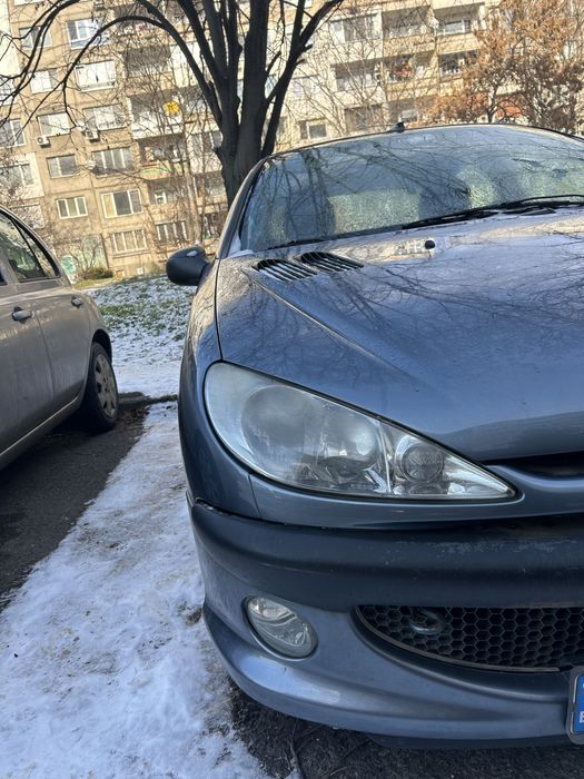 Peugeot 206 Седан Тъмно син металик
