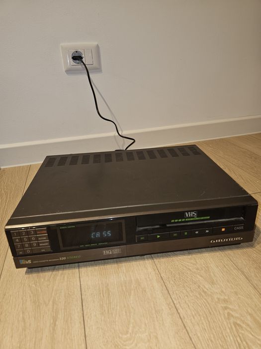 VHS Grundig 320 stereo