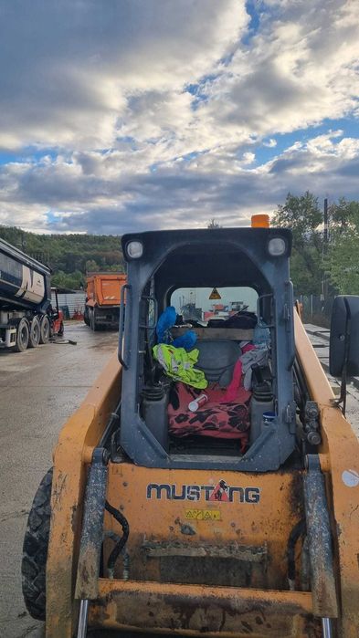 Incarcator frontal bobcat Mustang