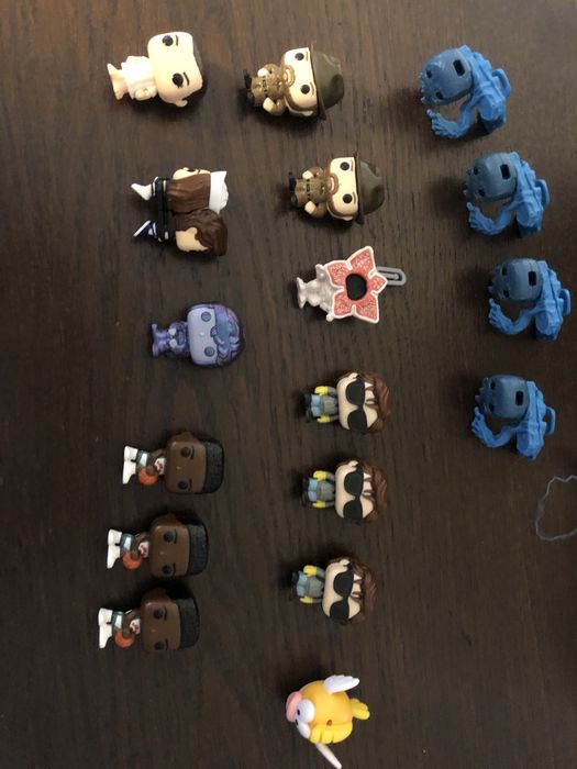 Figurine Stranger things Kinder Joy Harry si Jurassic world 2024