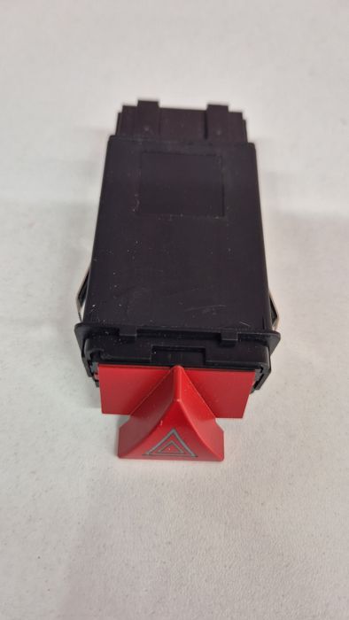 Бутон Аварийни Светлини  ауди а3