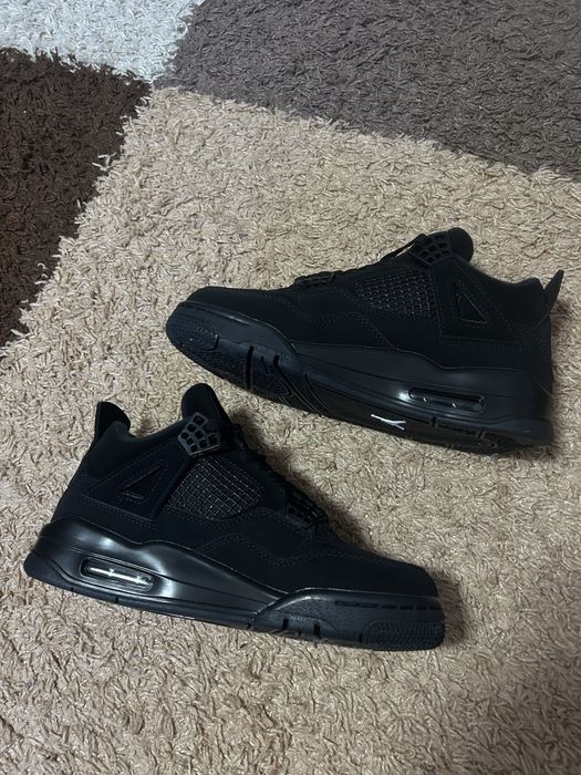 Jordan 4 black cat