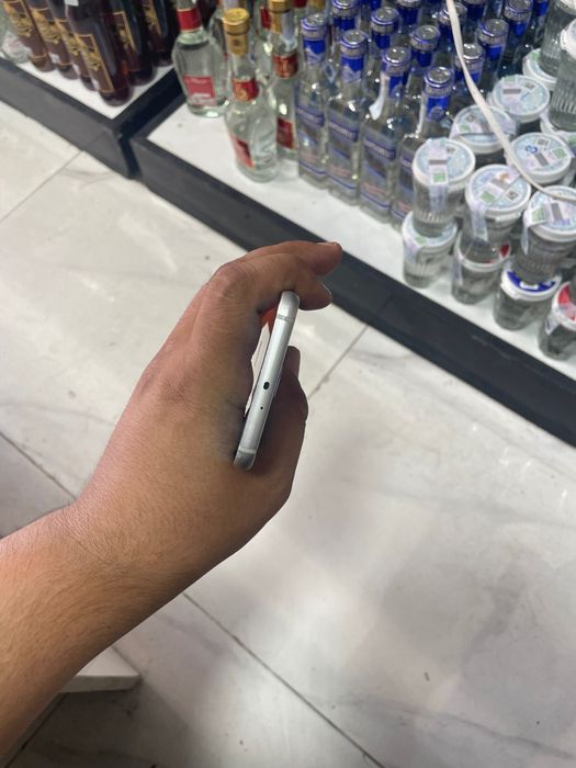 Samsung 6s в хорошем состоянии