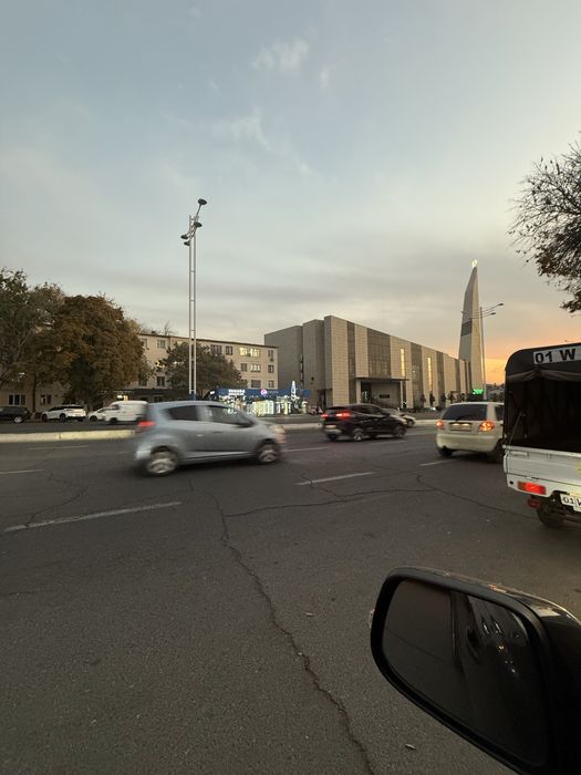 Продам квартиру 2-ком на чиланзар 7  супер локация