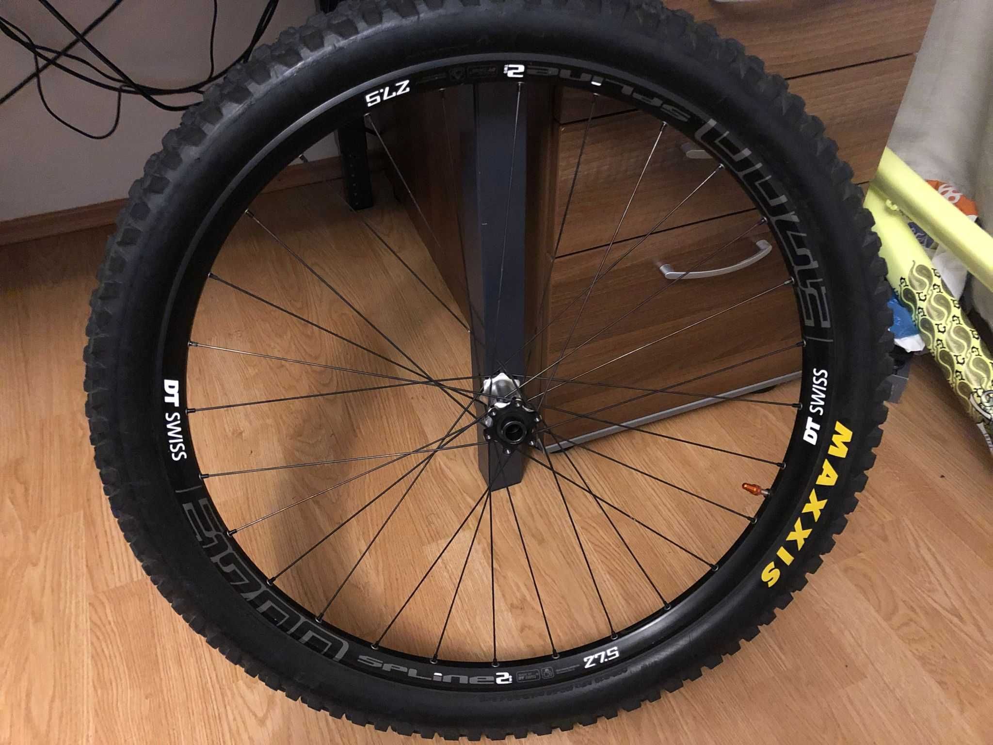 Roata Fata MTB DT Swiss E1700 Spline 2