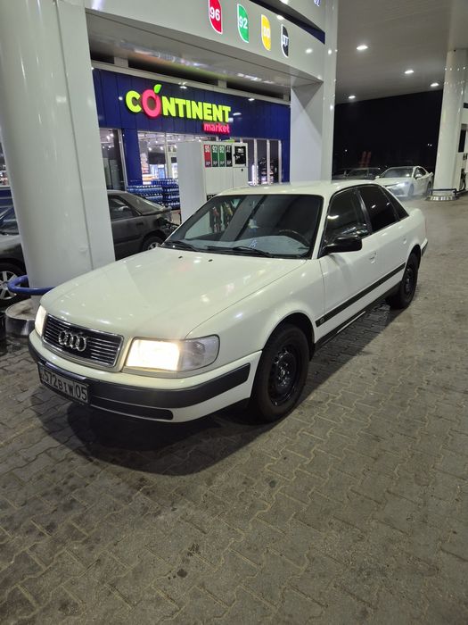 Продаётся ауди с4