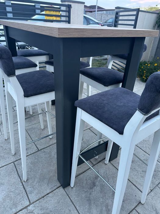 Set masa si scaune de bar
