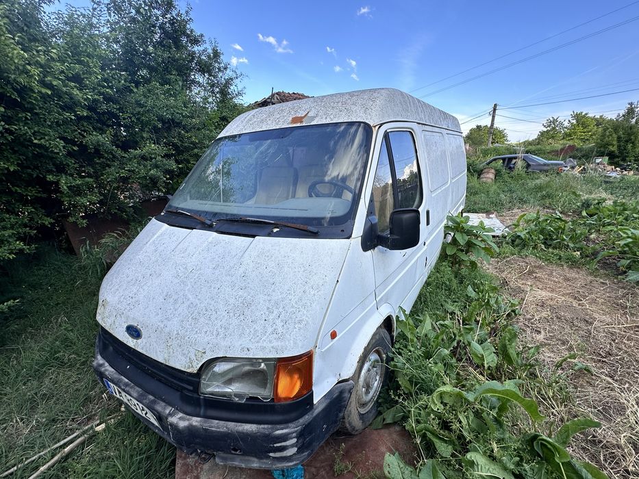 На части Ford Transit 2.5D