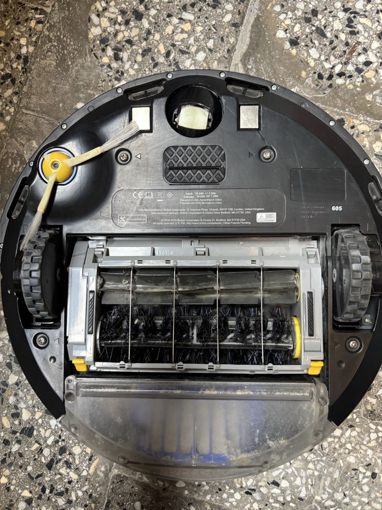 IRobot Roomba 605 за ремонт или части