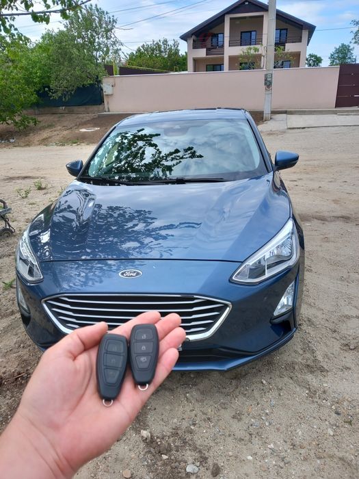 Programare chei Deblocari auto fara daune Reparatii chei contacte auto