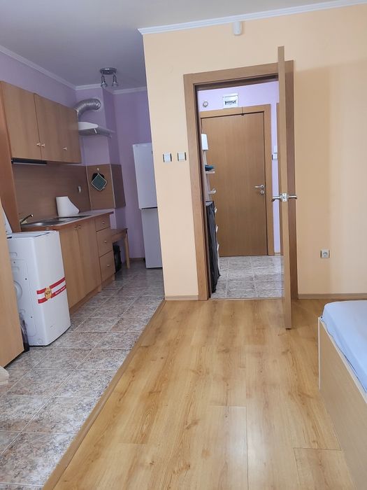 Пон обзаведена студио в Слънчев бряг