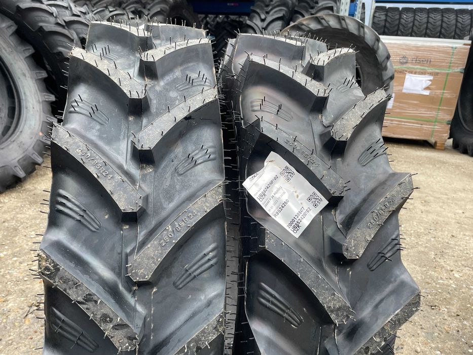 Cauciucuri noi Radiale de tractor fata 250/85R24 OZKA GARNATIE