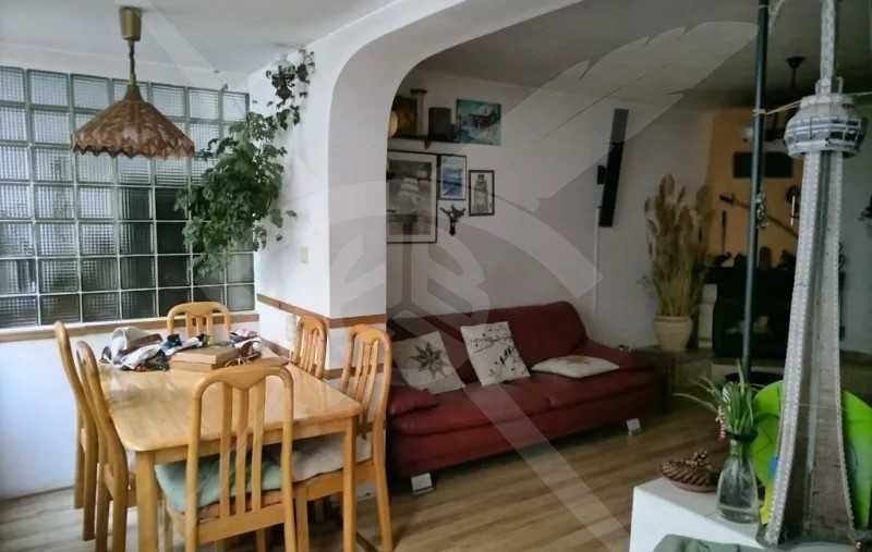 Продава се Многостаен апартамент в Бургас, Възраждане - 113 кв.м за 1616 €/кв.м - Снимка #1
