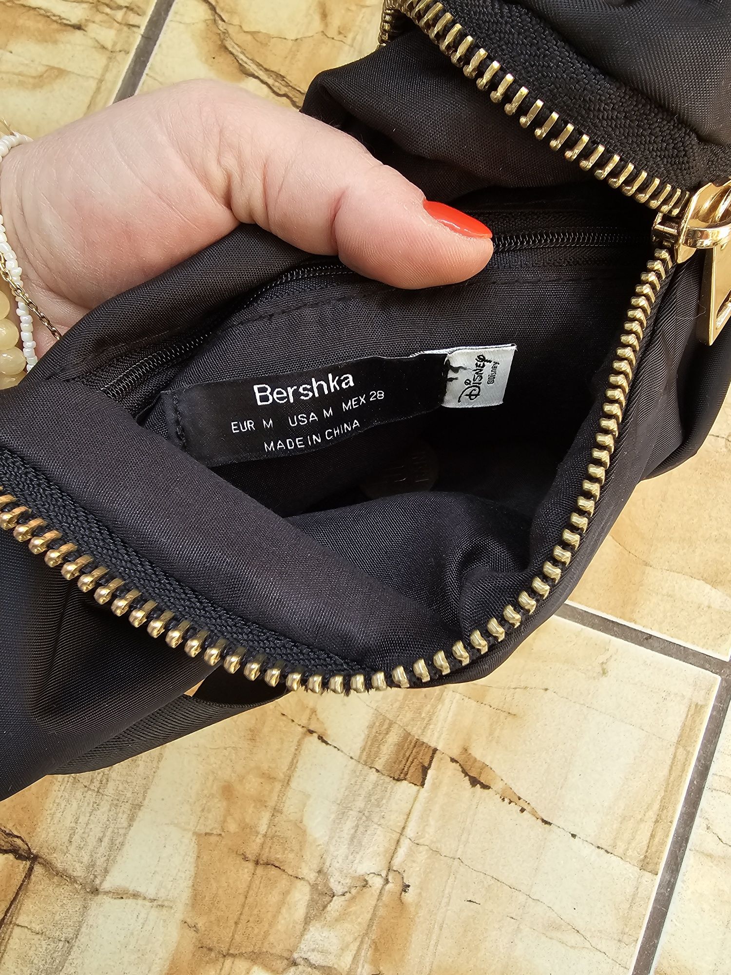 Borseta bershka,noua