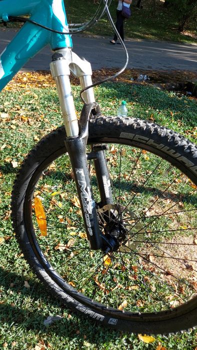 Bicicleta MTB  Scott, schimbătoare și frâne  Shimano