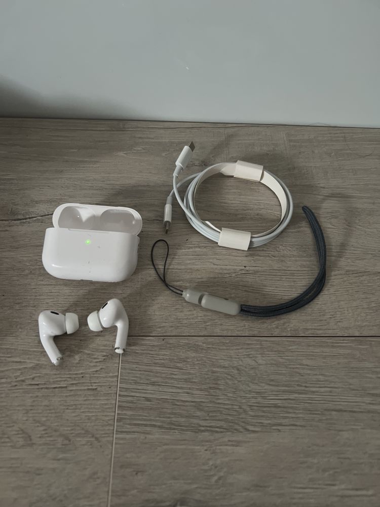 AirPods Pro наушники бесправодные AirPods Pro 2nd Generation