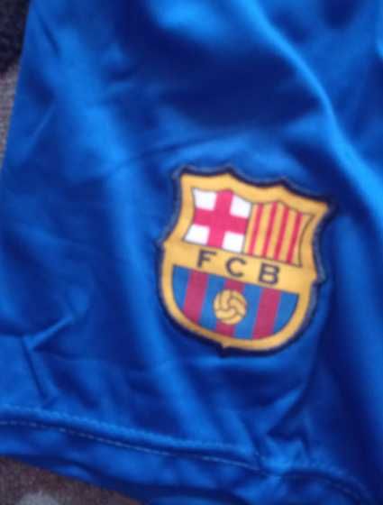 Чисто нов оригинален детски екип на Барселона - Гави