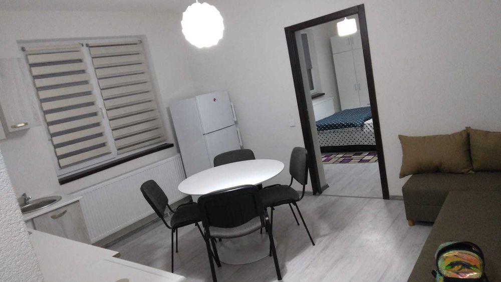 inchiriez Apartament 2 camere