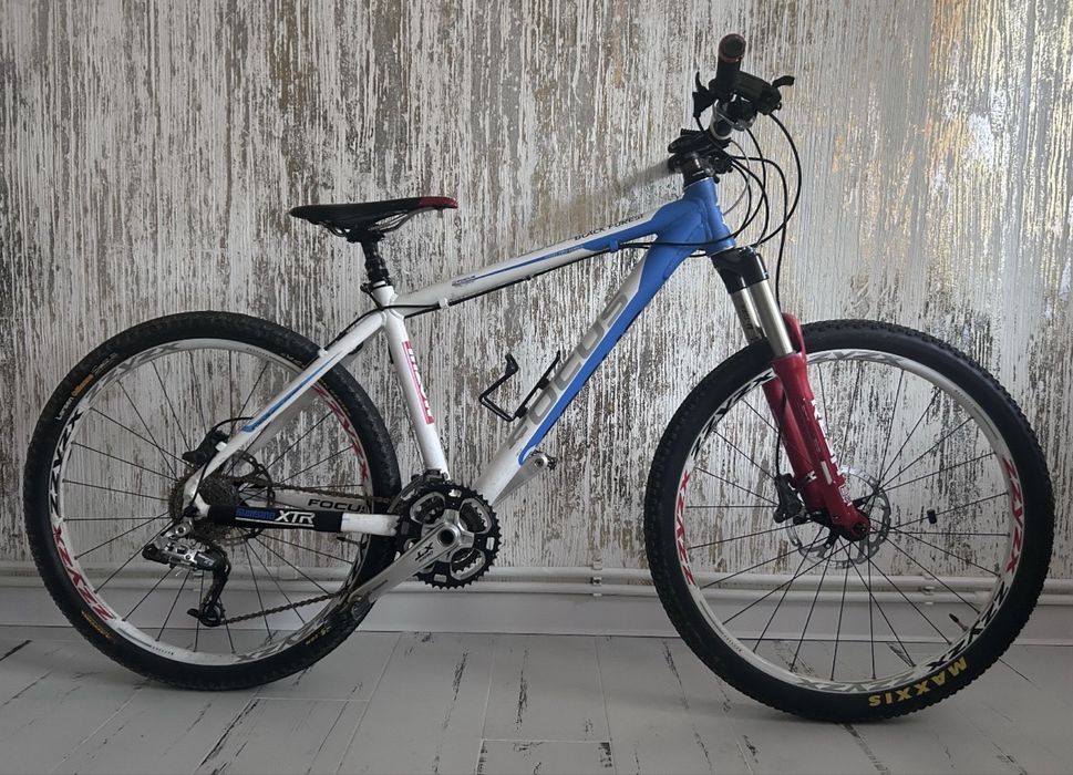Bicicletă hardtail Focus Black Forest