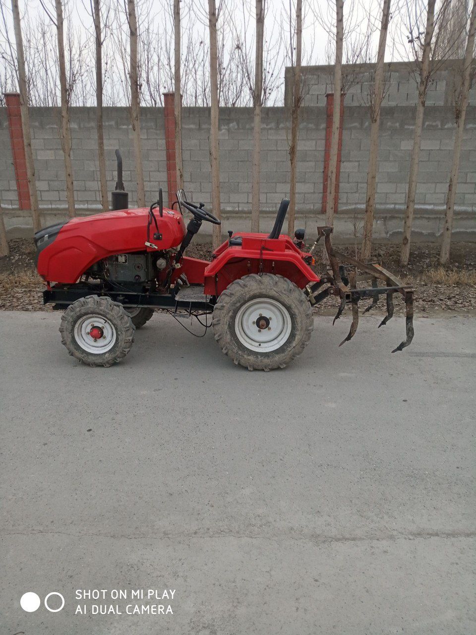 Mini traktor 2024