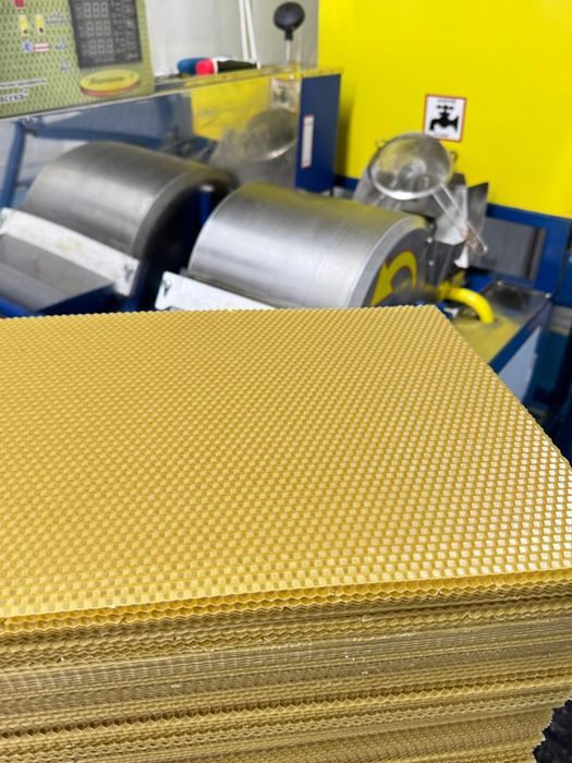 Вощина натуральная из воска .Свечи .