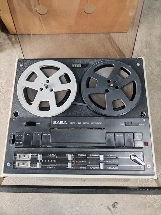 Стар ролков магнетофон SABA