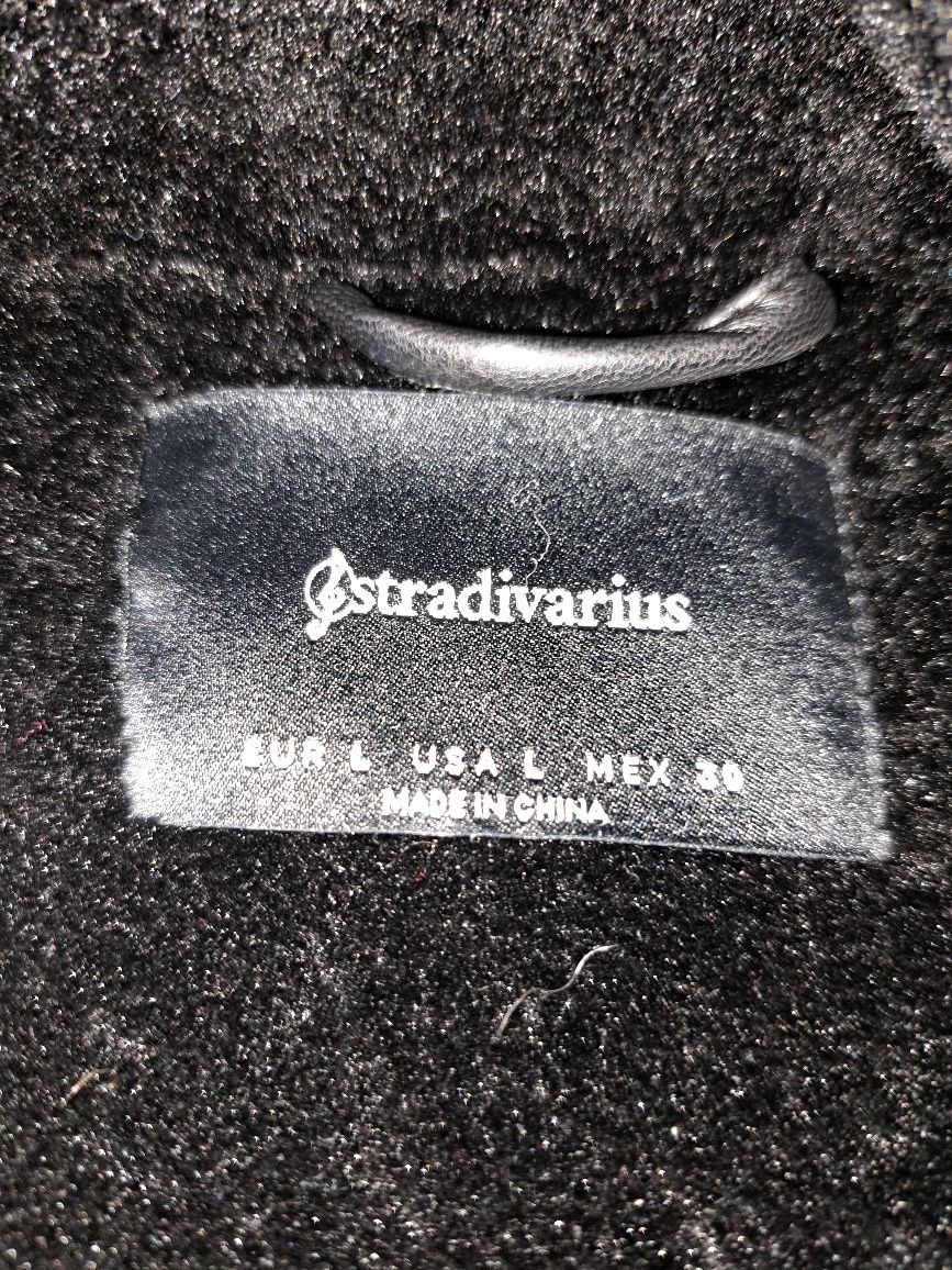 Дамско кожухче Stradivarius.